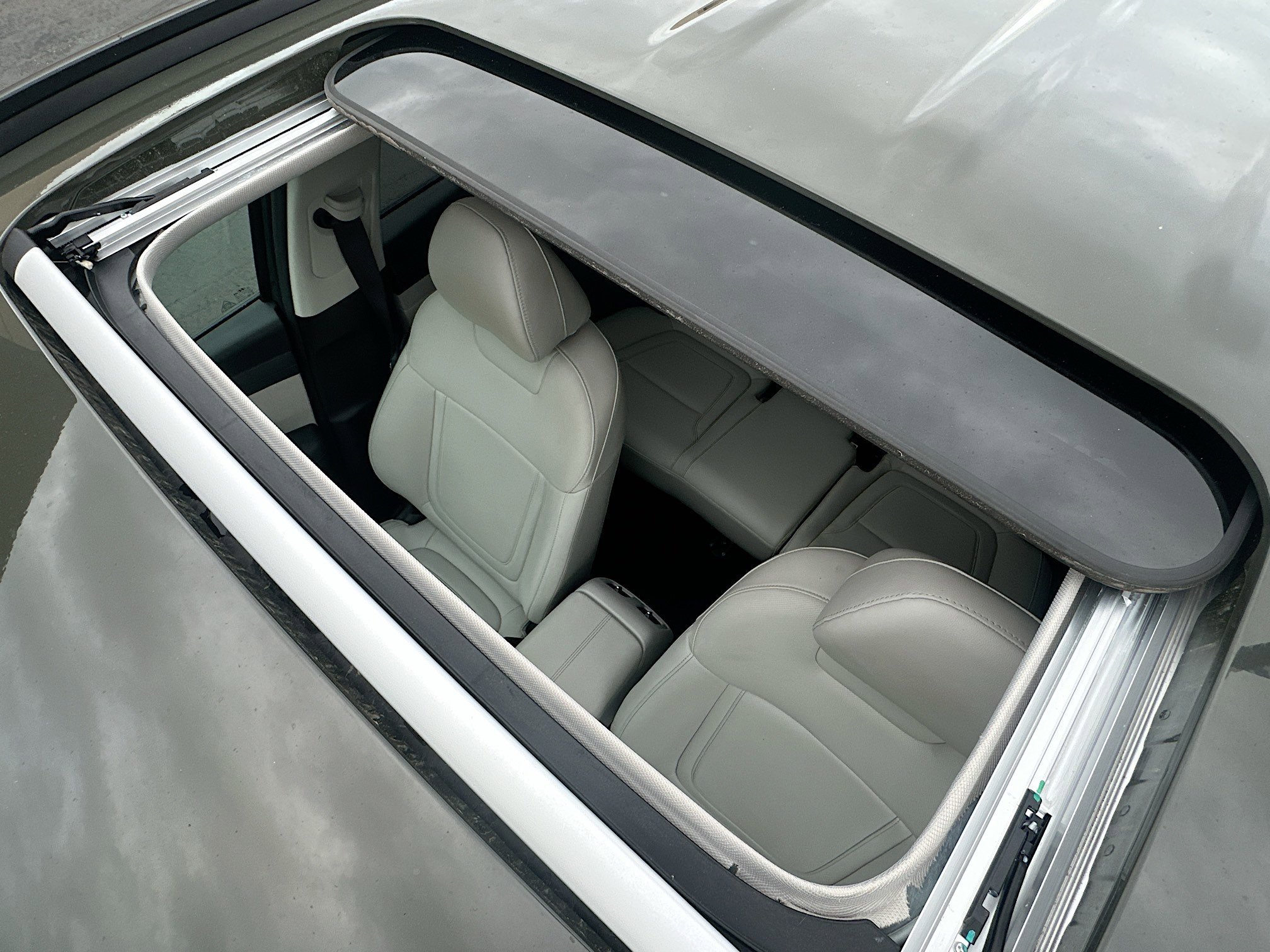 Used 2025 Rockwood Green Hyundai SEL Convenience image 15