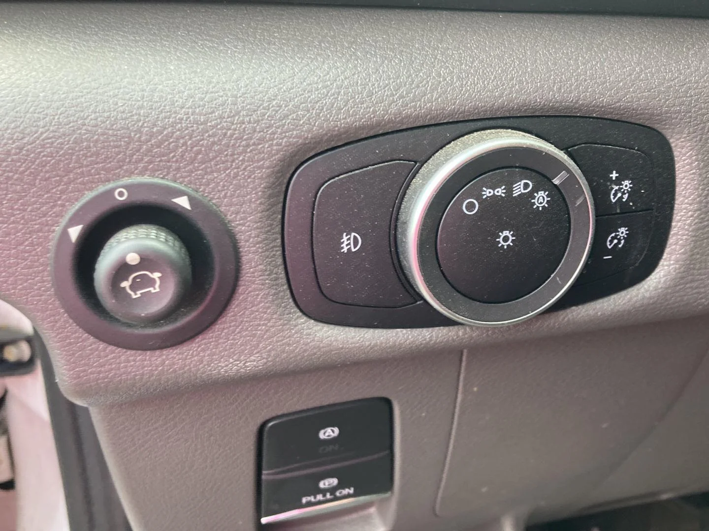 Used 2024 Oxford White Ford 350 image 17