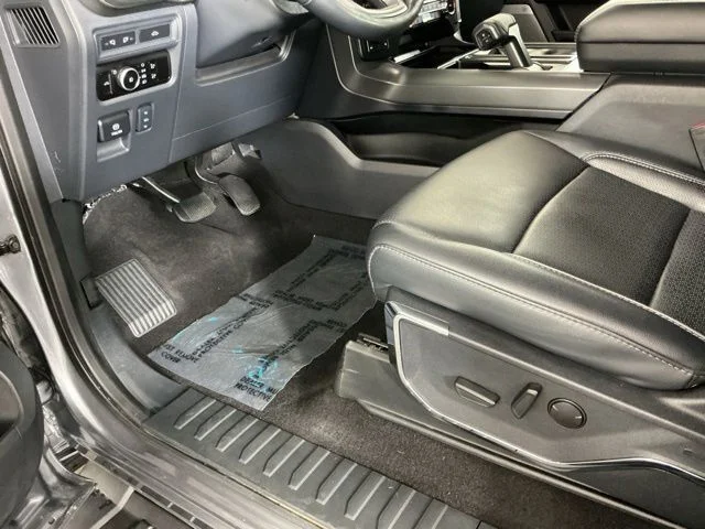 Certified Used 2024  Ford Lariat image 17
