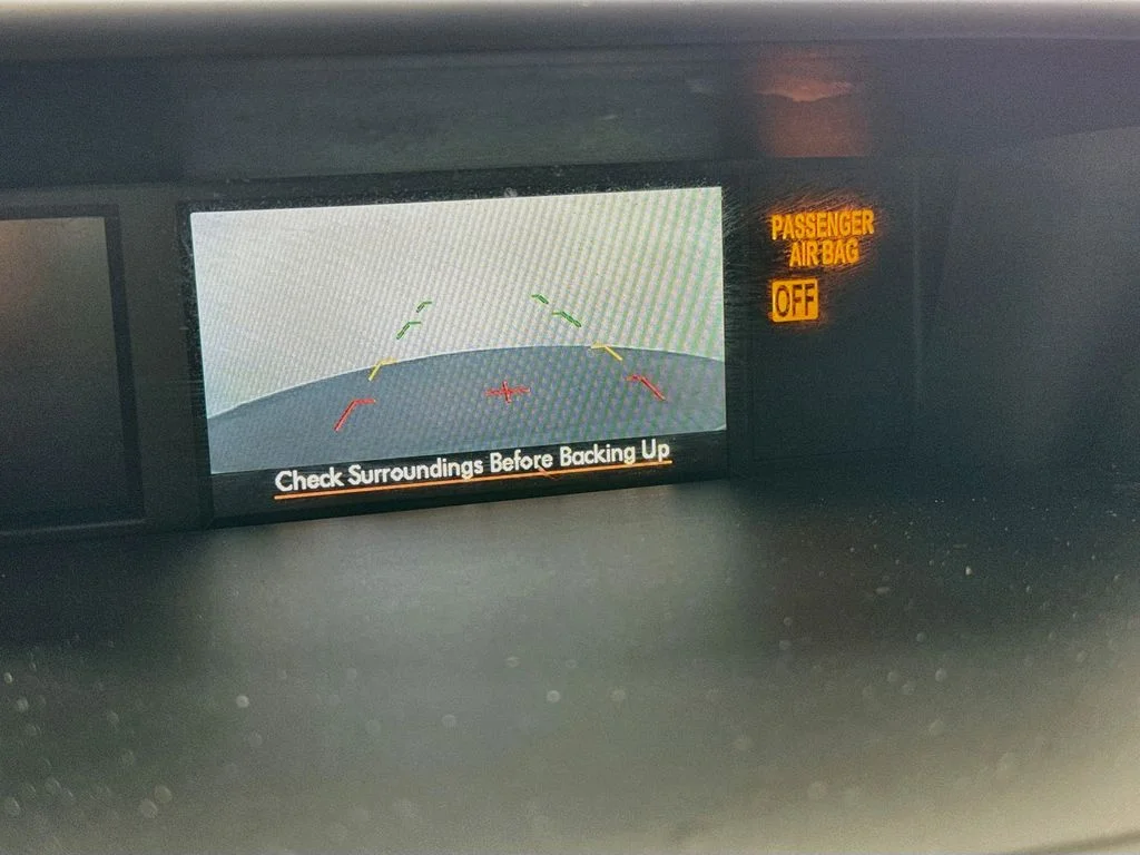 Used 2015 White Subaru 2.5i Touring image 16