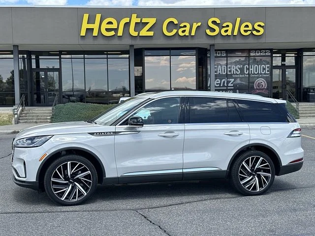 2025 Lincoln Aviator Reserve AWD's photo