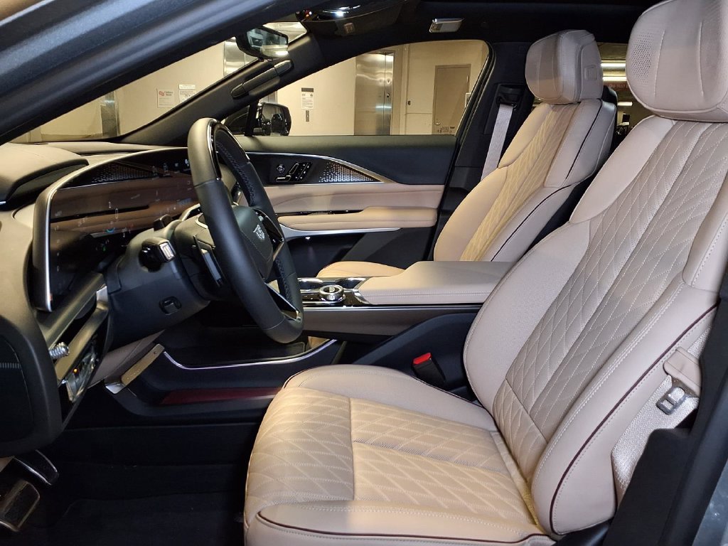 2026 Cadillac LYRIQ Signature Sport - Photo 15