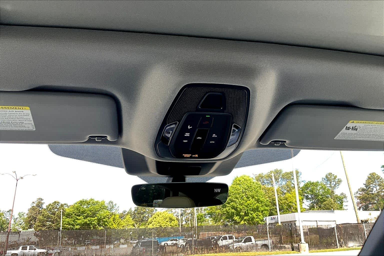 Used 2025 Arkona White Audi Premium image 36