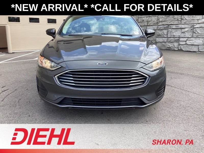 Used 2020 Gray Ford SE image 2