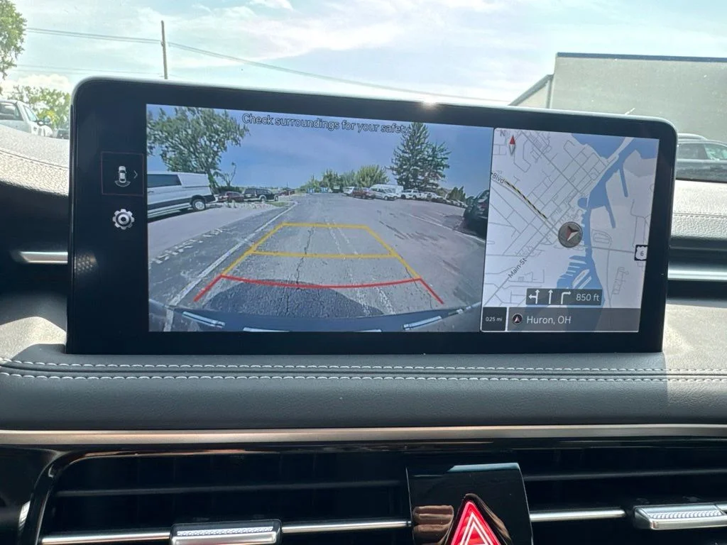 2025 GENESIS G70 Standard - Photo 21