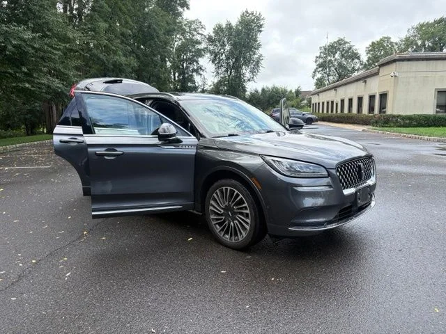Used 2020 Magnetic Gray Lincoln Reserve image 33