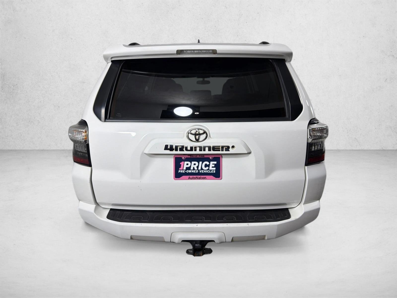 Used 2019 Super White Toyota SR5 Premium image 6