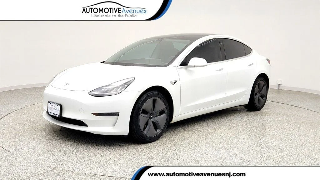2020 Tesla Model 3 Long Range Dual Motor All-Wheel Drive's photo