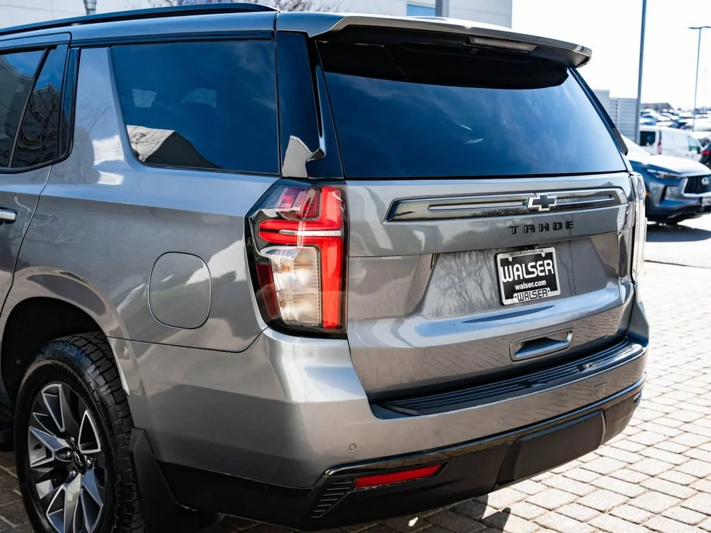 Used 2021 Satin Steel Metallic Chevrolet Z71 image 19