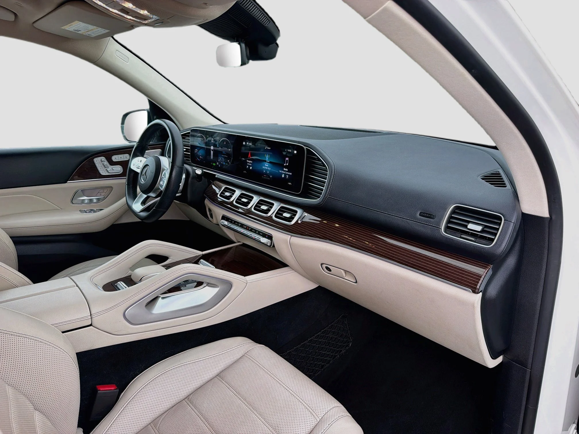 Used 2021 Diamond White Metallic Mercedes-Benz GLS 580 image 15