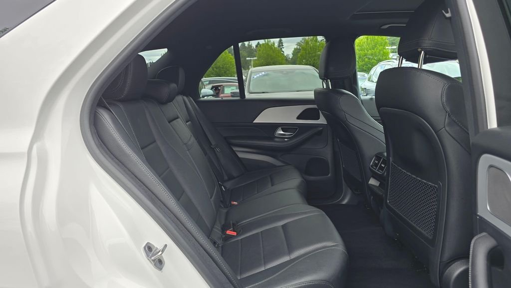 Used 2024 White Mercedes-Benz GLE 450e image 12