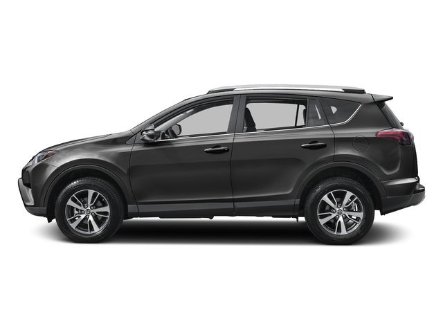 Used 2018 Magnetic Gray Metallic Toyota XLE image 3