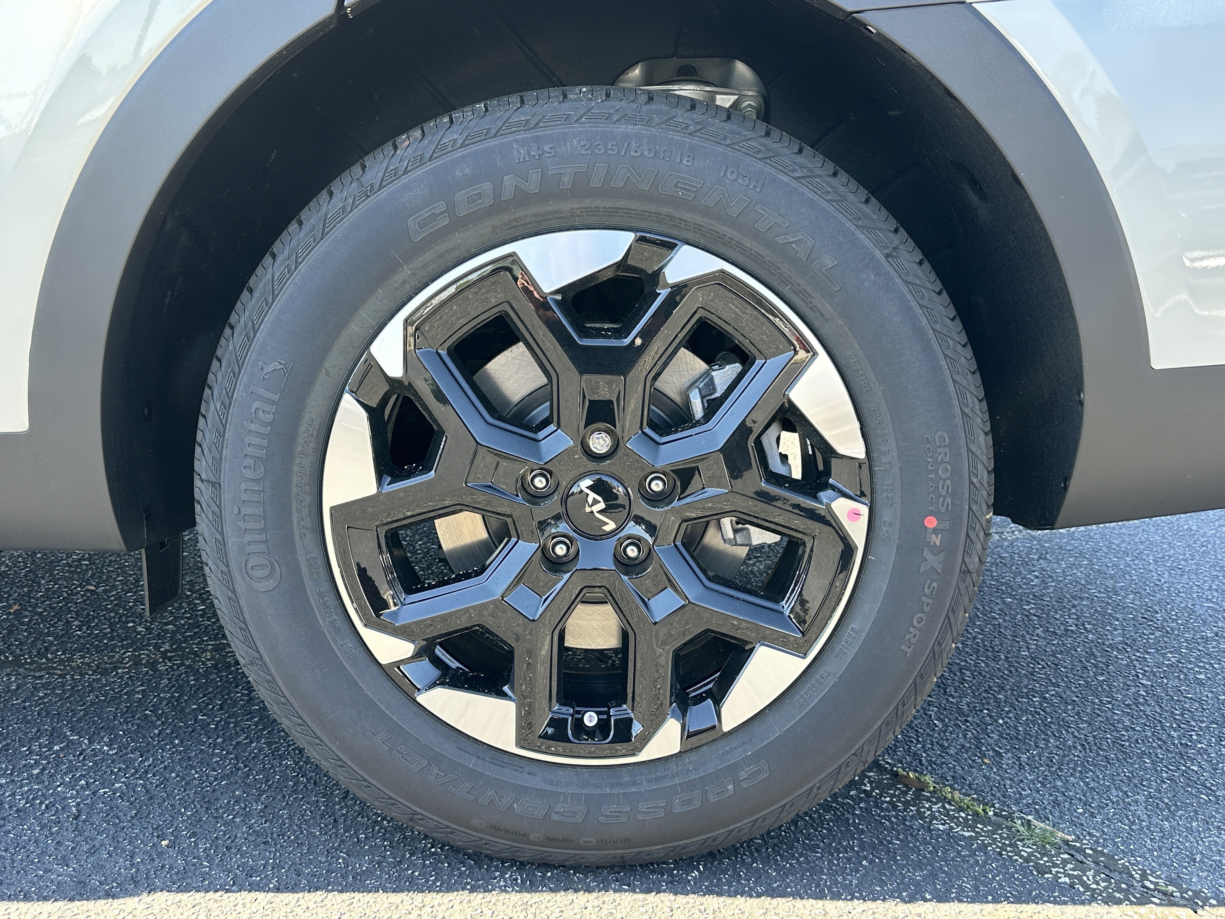 New 2026 Ivory Silver Kia S image 20