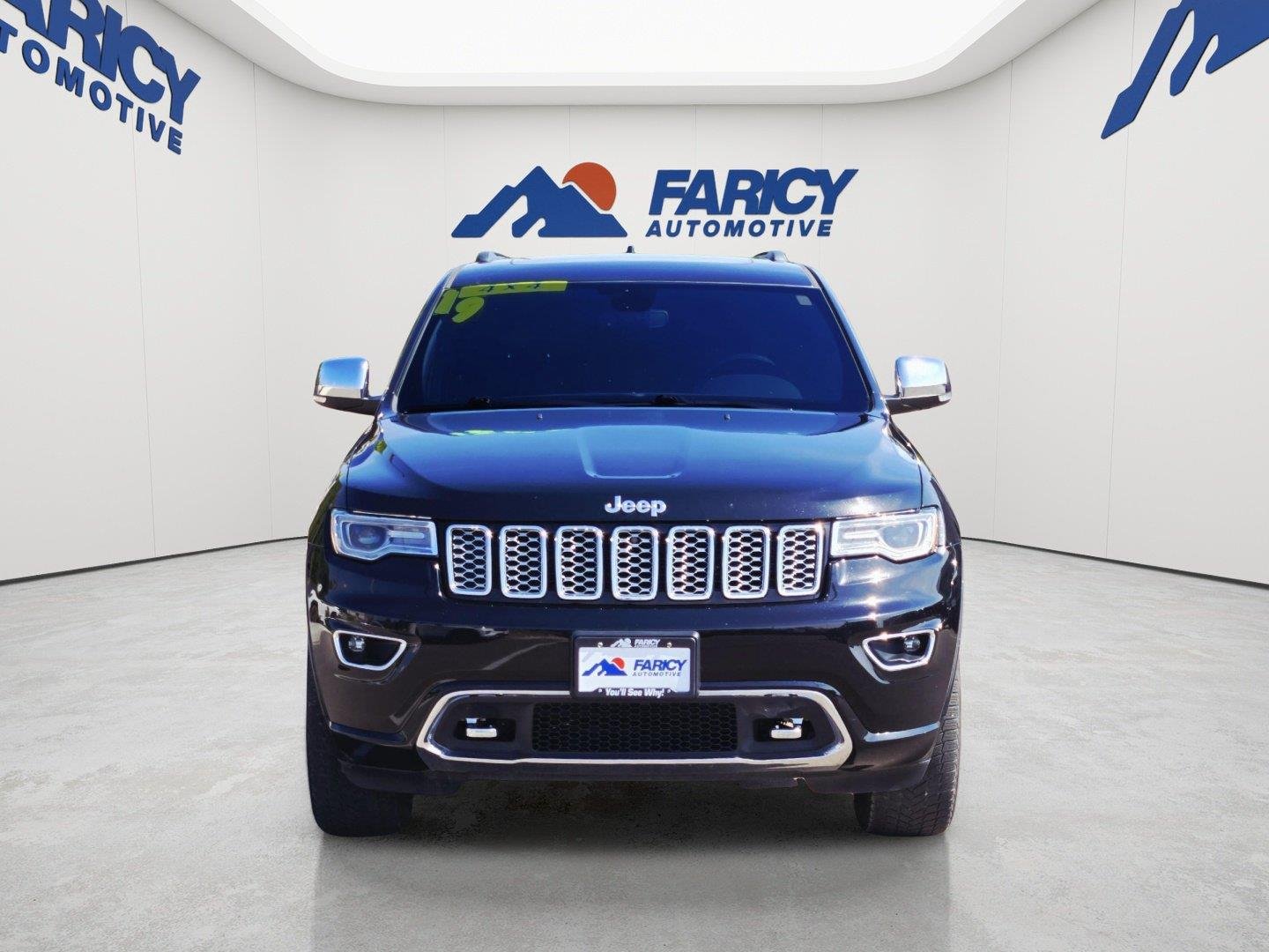 Used 2019 Diamond Black Jeep Overland image 2