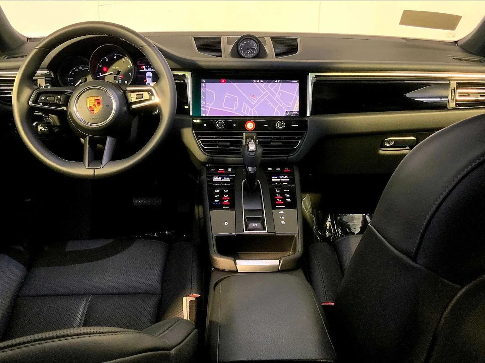 2026 Porsche Macan Base - Photo 14