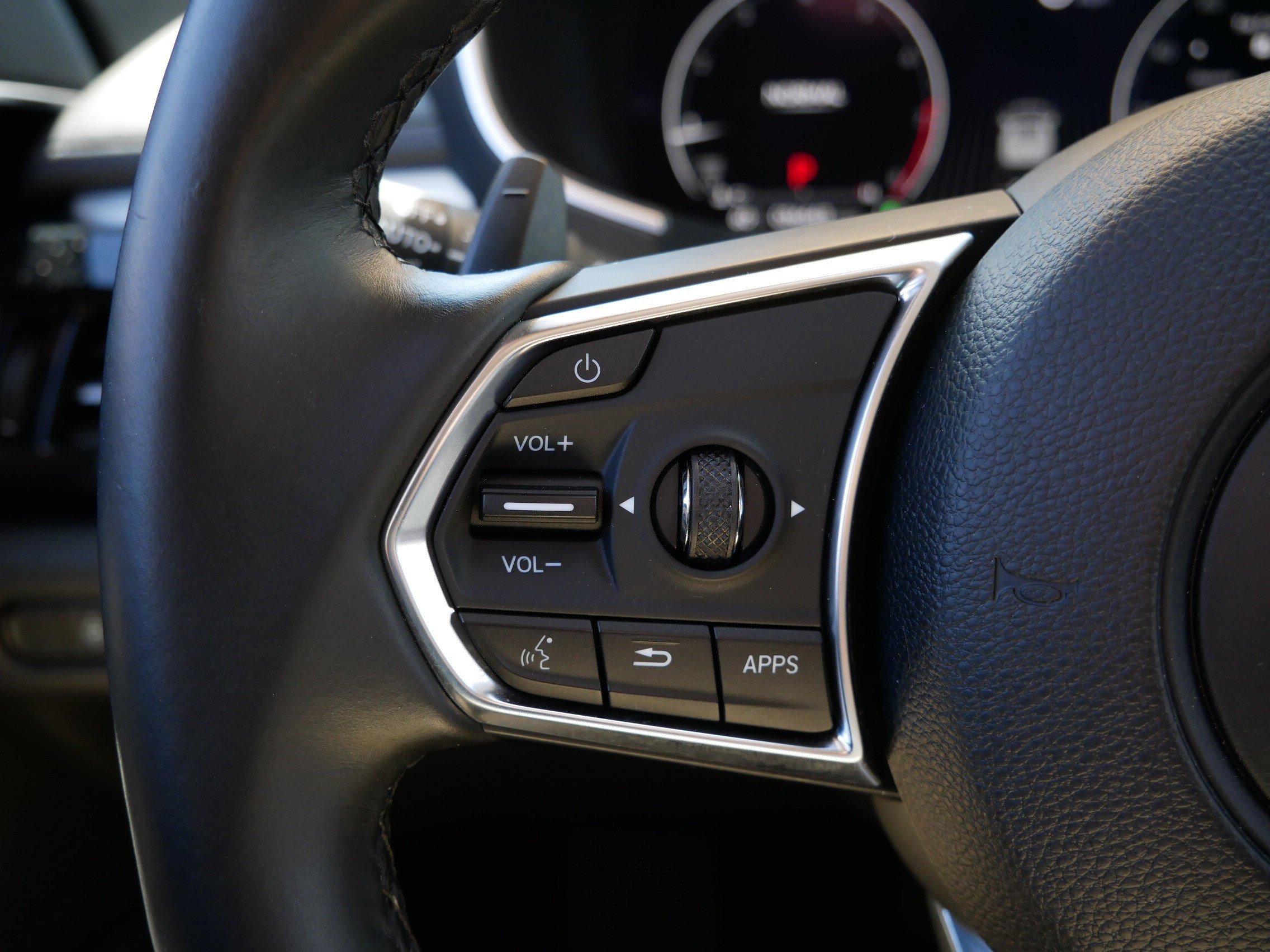 Used 2024 Majestic Black Pearl Acura w/Technology Package image 29