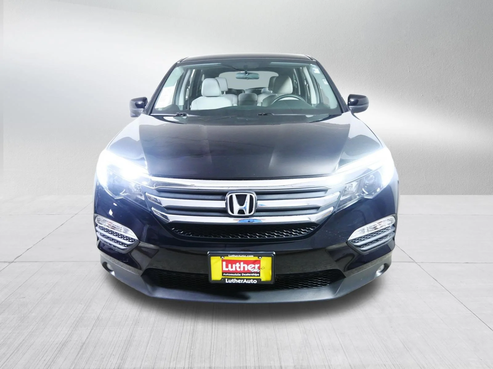Used 2016 Black Forest Pearl Honda EX image 2