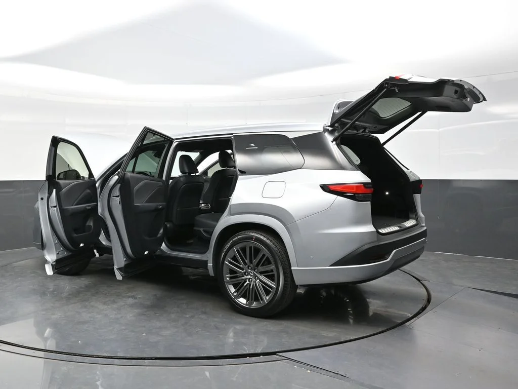 Used 2024 Silver Lexus 550h+ Luxury image 56