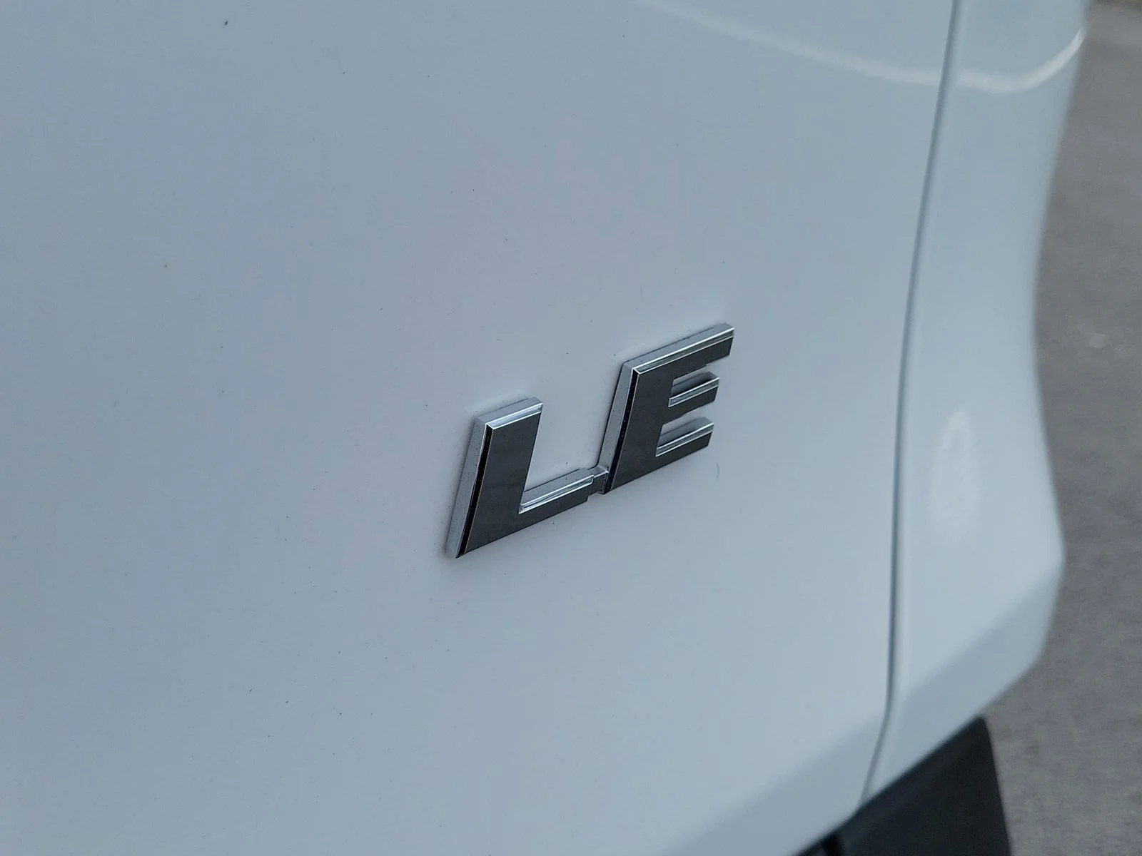 Certified Used 2025 White Toyota LE image 7