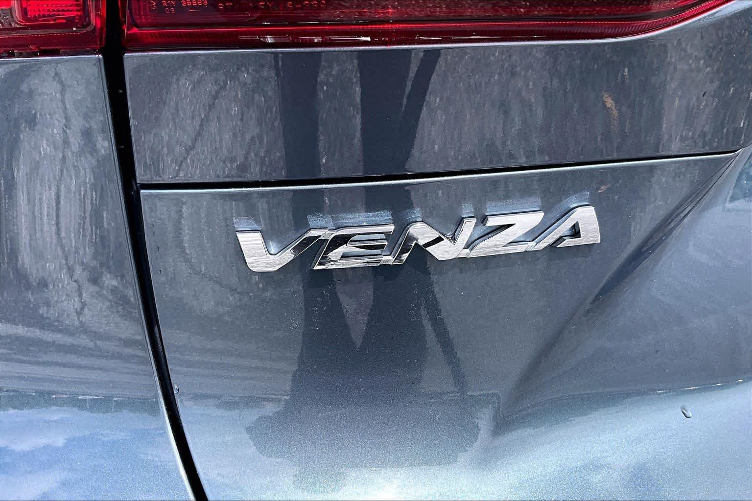 Used 2021 Coastal Gray Metallic Toyota Limited image 31