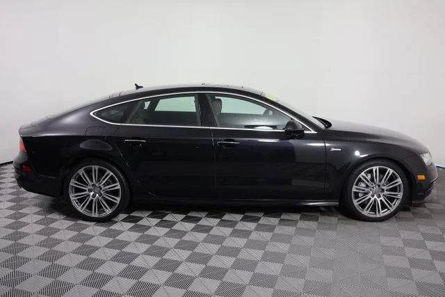 Used 2015 Black Audi 3.0T Prestige image 9