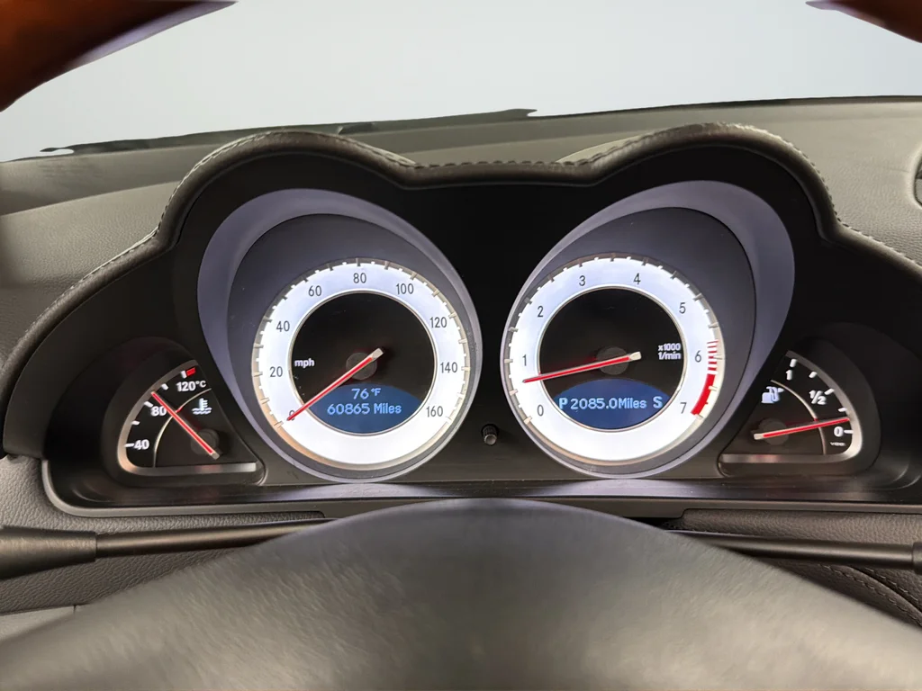 Used 2009 Silver Mercedes-Benz SL 550 image 26
