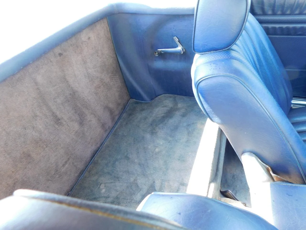 Used 1980 White Mercedes-Benz Convertible image 13