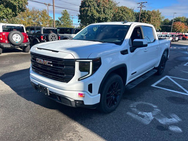Used 2024 White GMC Elevation image 3