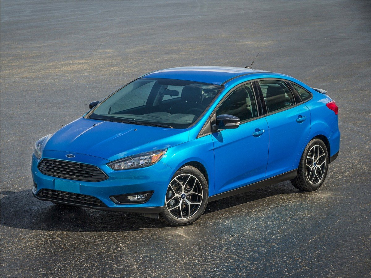 2018 Ford Focus Sedan SE's photo