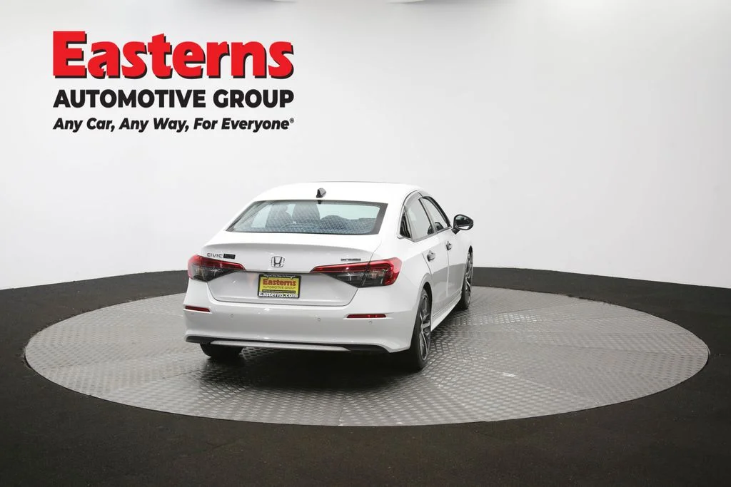Used 2022 White Honda Touring image 38