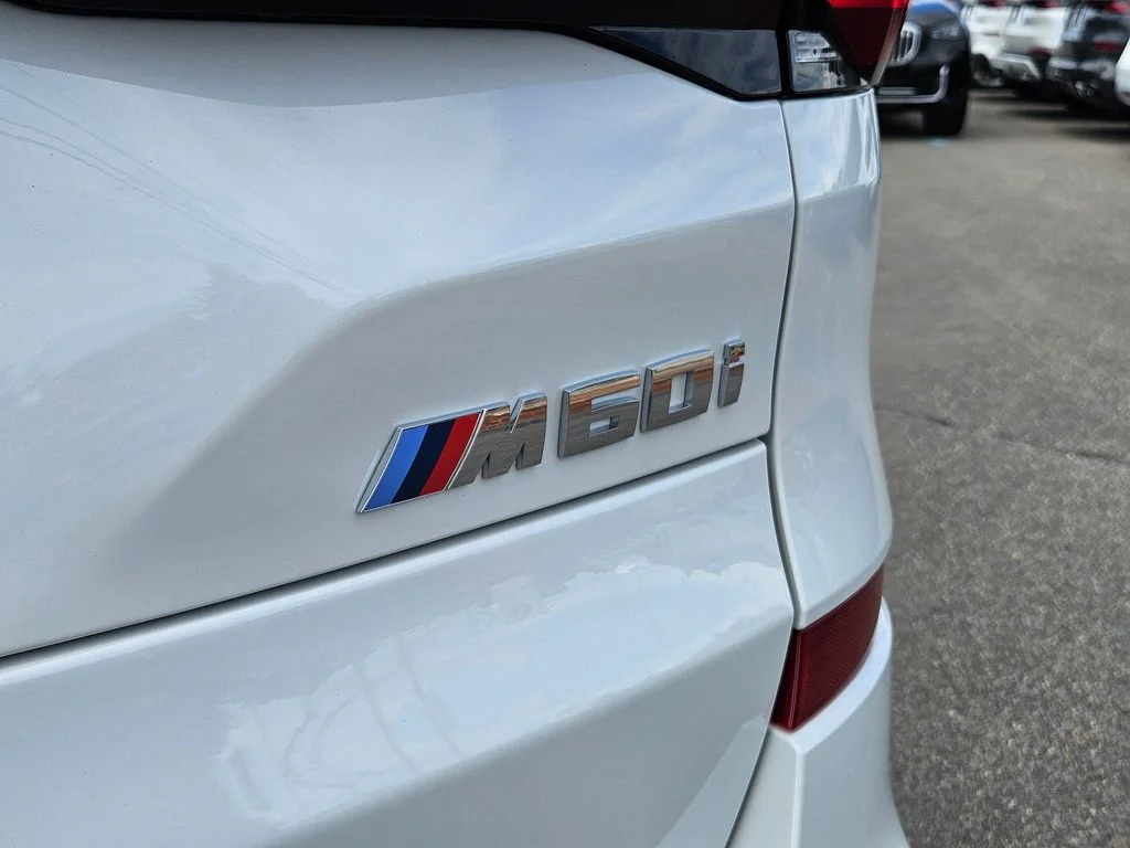 Used 2026 Mineral White Metallic BMW M60i image 12