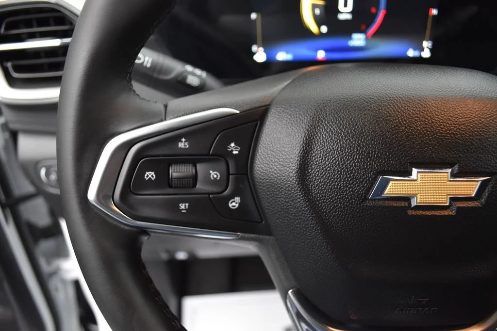 New 2026 Summit White Chevrolet LT image 9