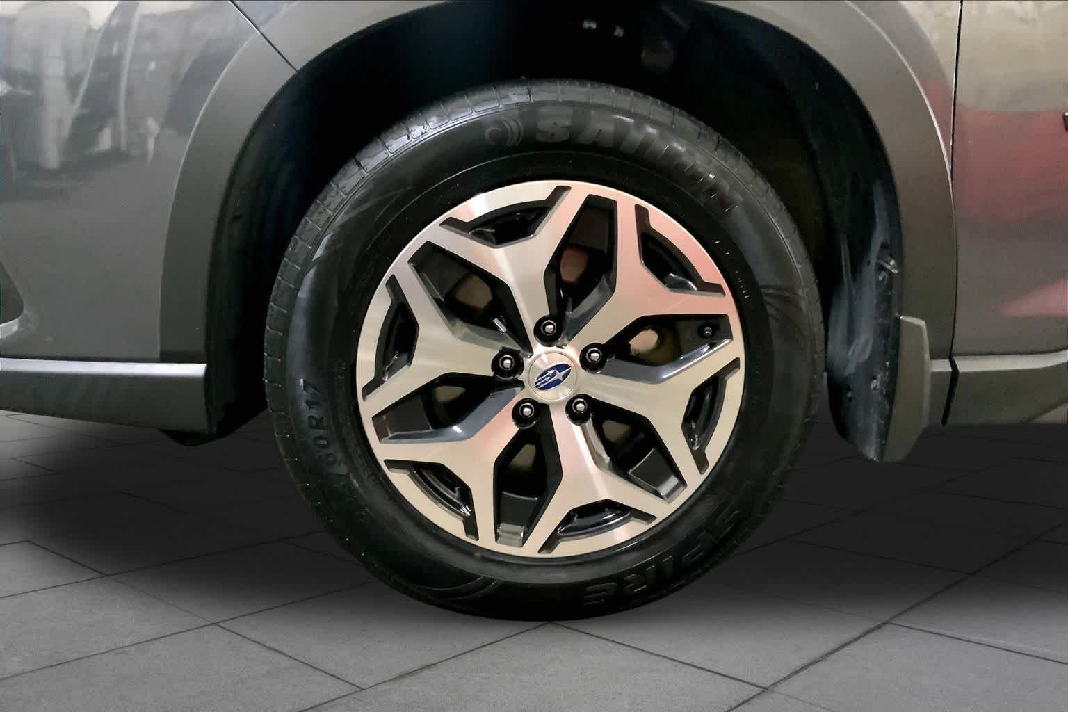 Used 2022 Magnetite Gray Metallic Subaru Premium image 11
