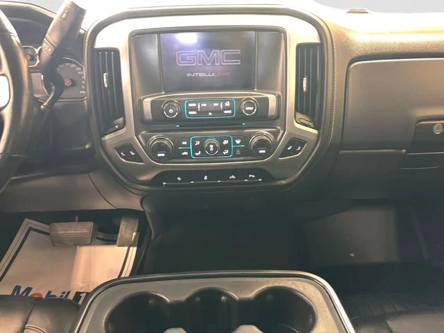 Used 2018 White GMC SLT image 12