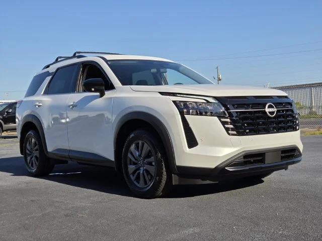 New 2026 Everest White Pearl TriCoat Nissan SV image 7