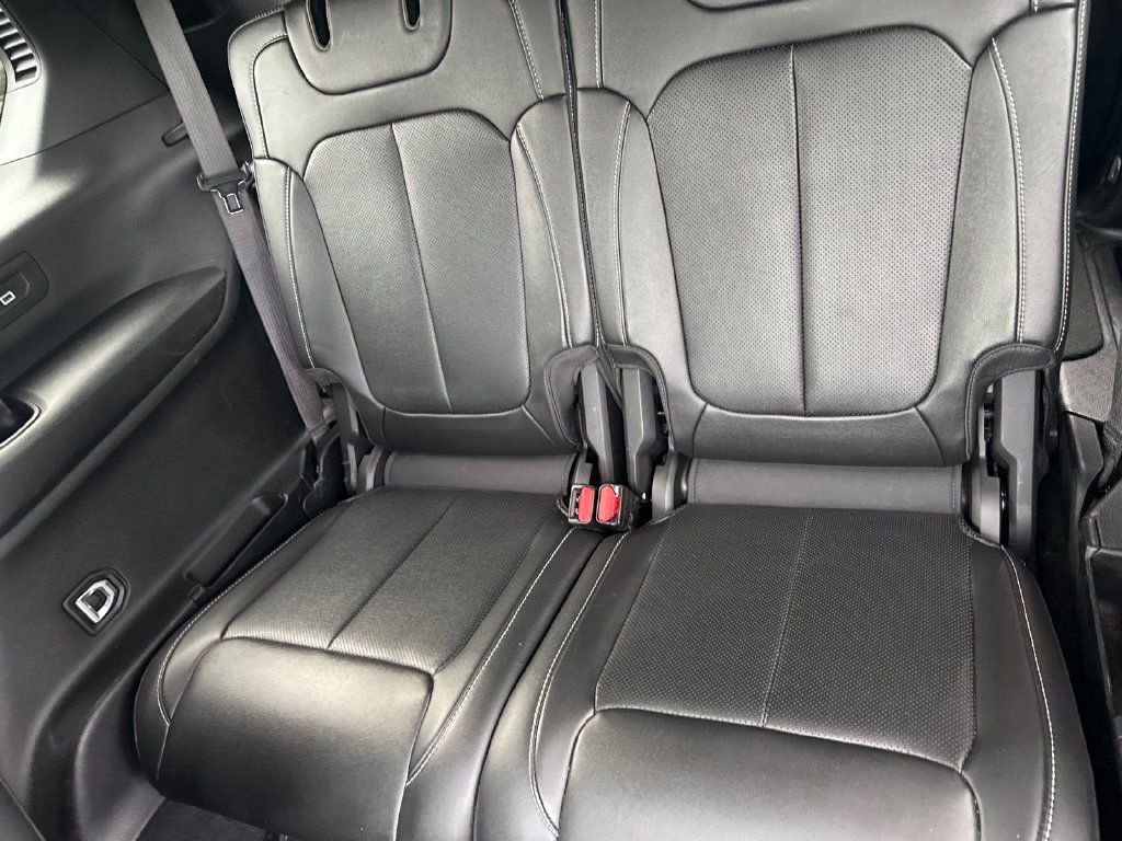 Used 2024 Gray Jeep Limited image 25