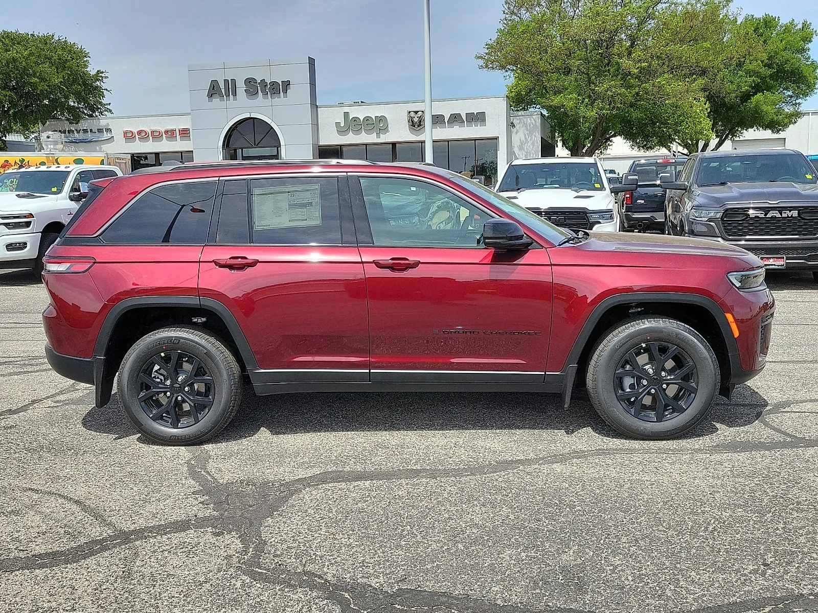 New 2026 Velvet Red Pearlcoat Jeep LAREDO ALTITUDE 4X4 image 5