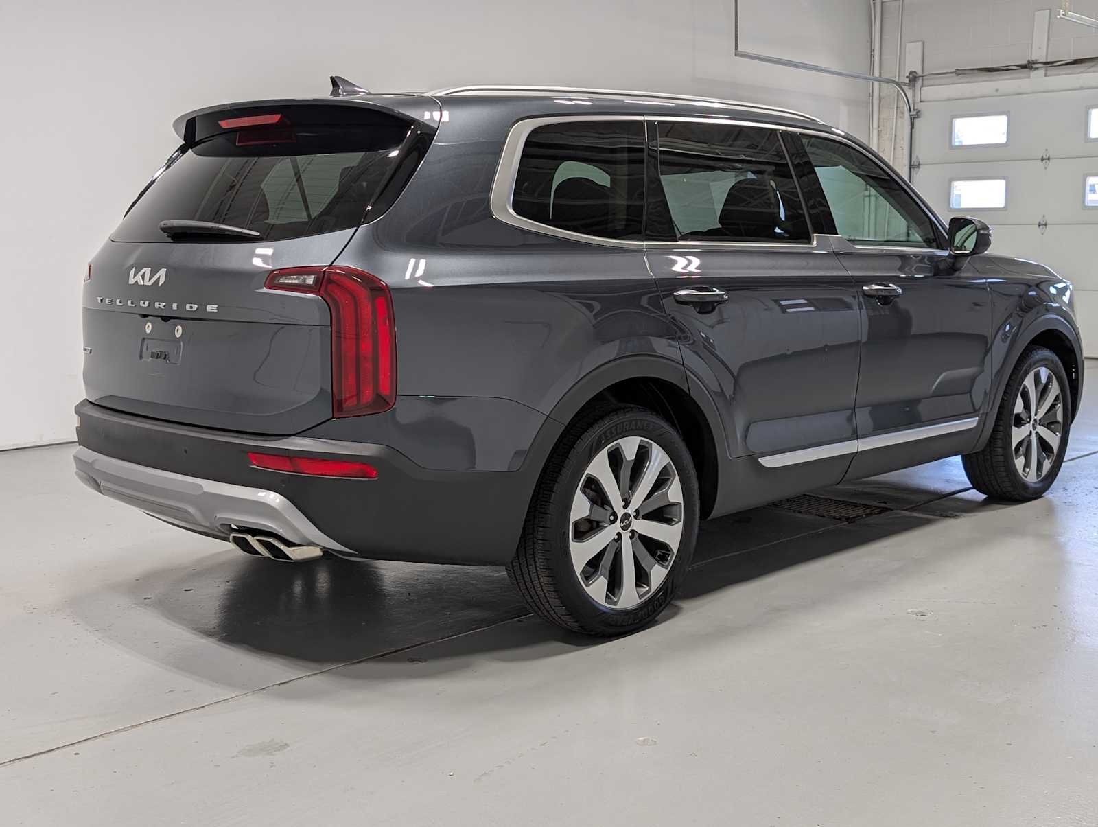 Certified Used 2022 Gravity Grey Kia S image 8