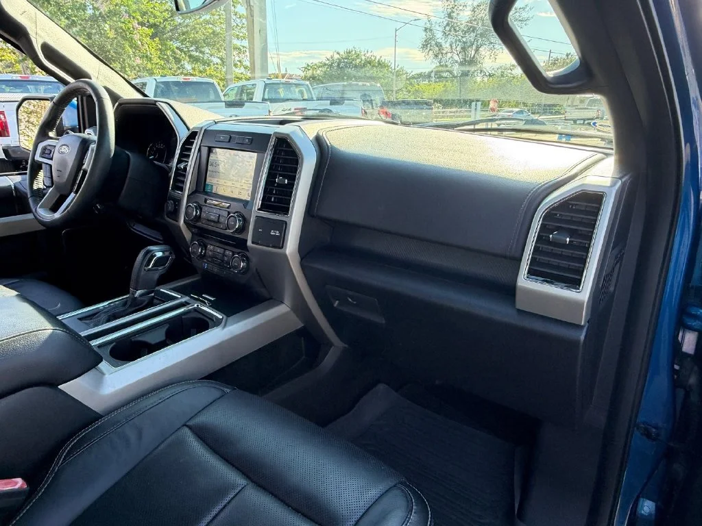 Used 2018 Blue Ford Lariat image 15