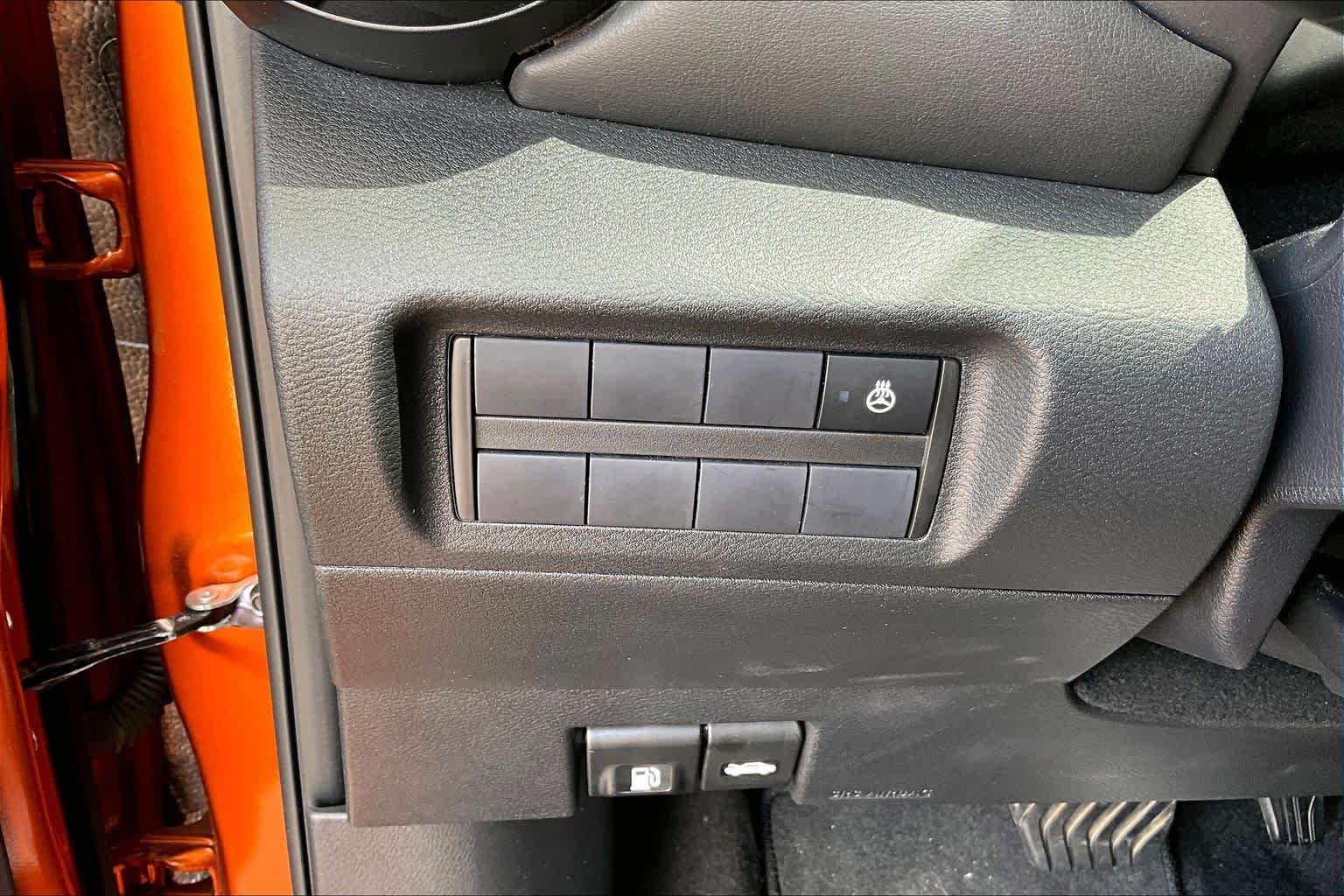 Used 2023 Super Black Nissan SR image 33