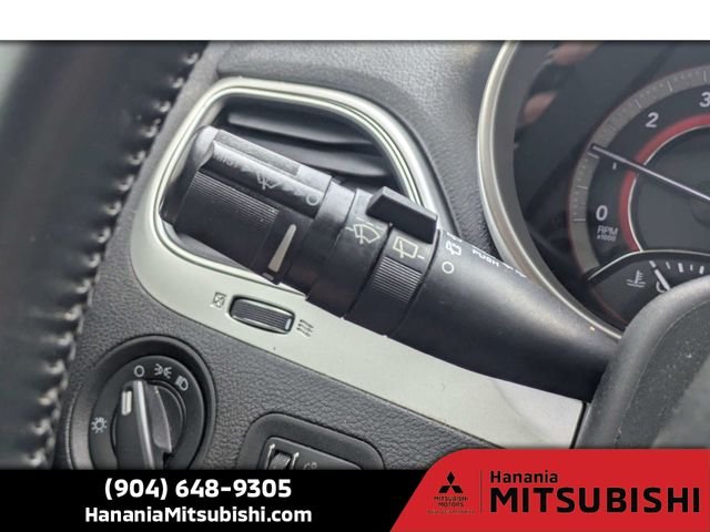 Used 2016 White Dodge SE image 26