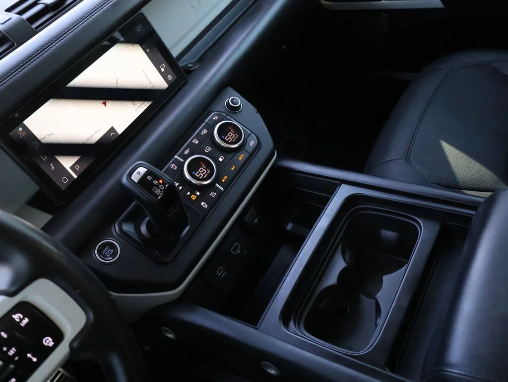 Used 2020  Land Rover HSE image 18