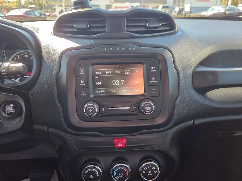 Used 2017 Black Jeep Latitude image 30