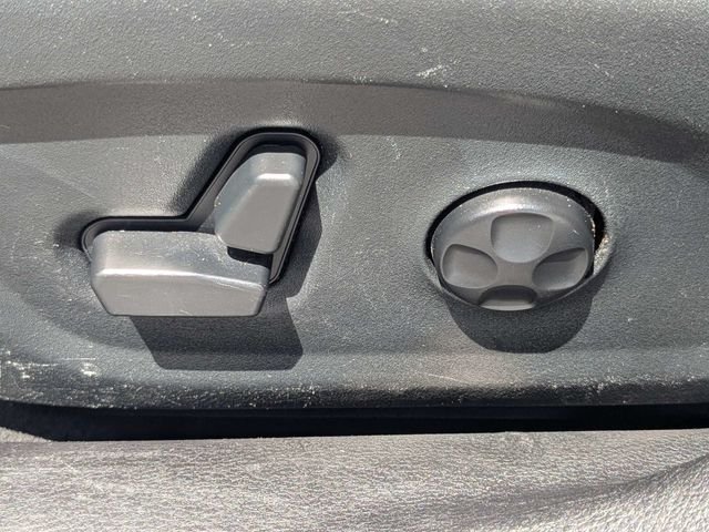 Used 2016 Blue Chrysler Limited image 19