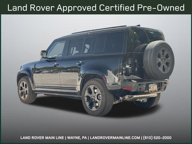 Certified Used 2026 Santorini Black Land Rover X-Dynamic SE image 3