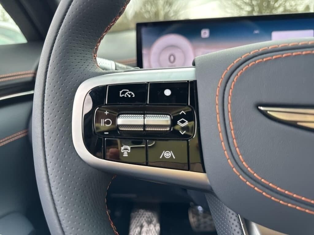 New 2026 Blue Genesis 2.5T SPORT PRESTIGE image 34