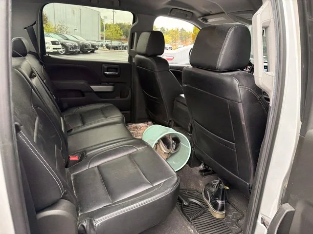 Used 2018 Silver Chevrolet LT image 9