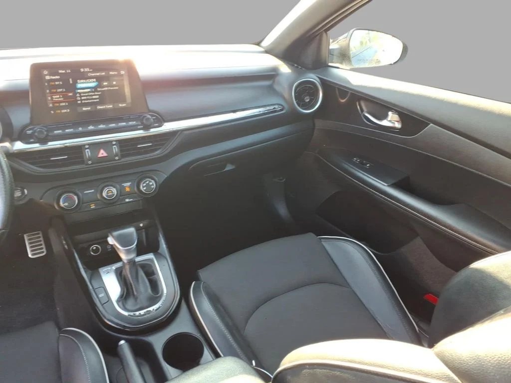 Used 2020 Gray Kia GT-Line image 12