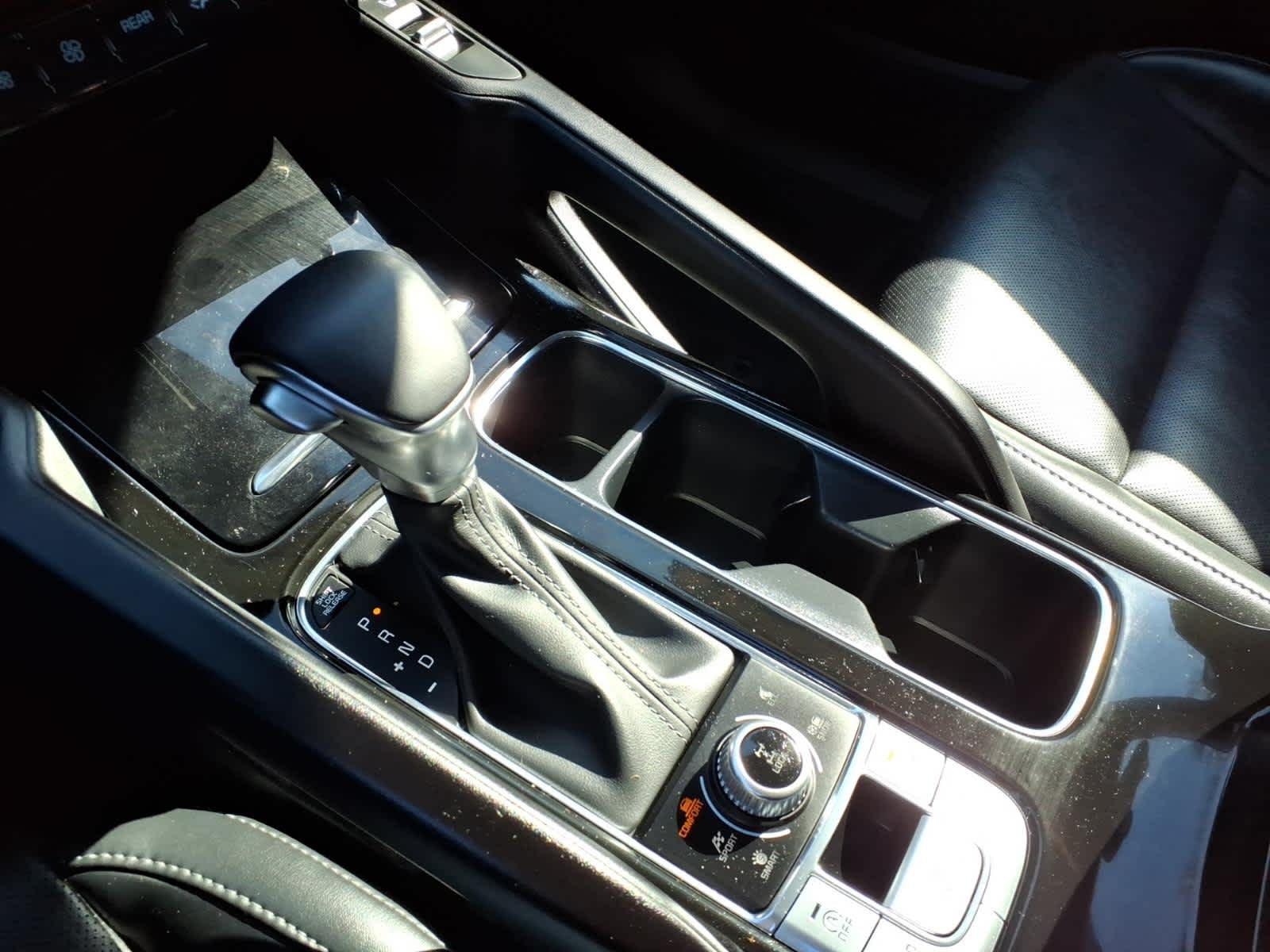 2024 Kia Telluride S - Photo 16