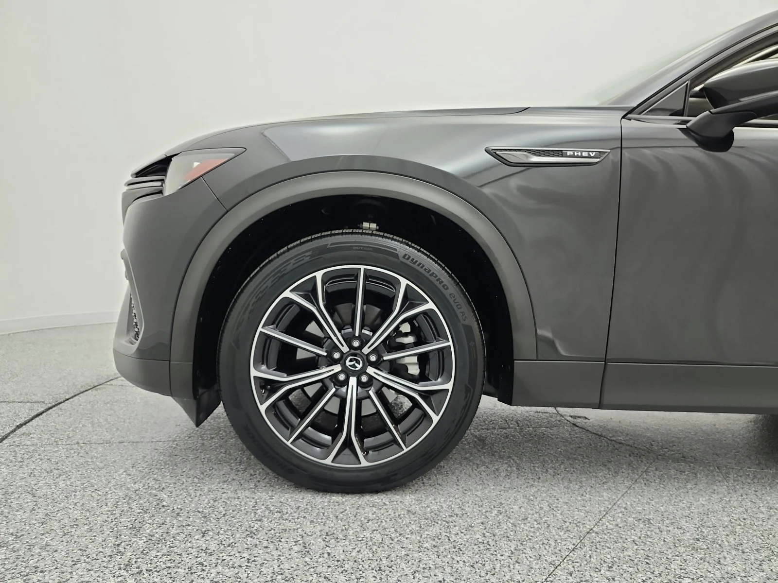 Used 2025 Jet Black Mica Mazda Premium Package AWD image 18